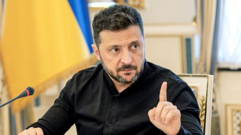 A korrupciós botrány Ukrajnában újabb fejleményekkel bővül, és a helyzet továbbra is fokozódik.