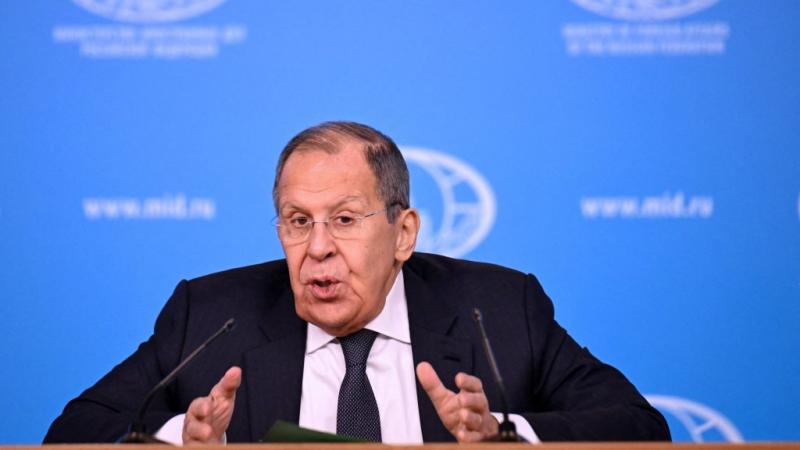 Lavrov: Nyitottak vagyunk a párbeszédre az ország kapcsán, amelyet jelenleg Ukrajnának neveznek.