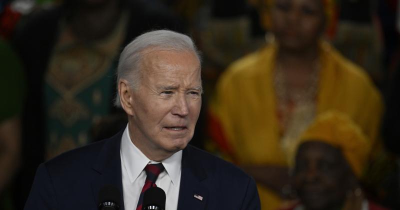 Joe Biden kegyelmet biztosít munkatársainak, hogy megvédje őket Donald Trump esetleges megtorlásától.