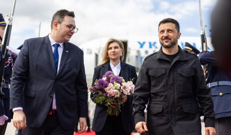 Zelenszkij és felesége Csehországba látogattak.