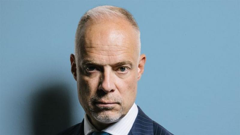 A Honvédelmi Minisztérium nyilatkozata Ruszin-Szendi megnyilvánulásairól, amelyek hazaárulással határosak.