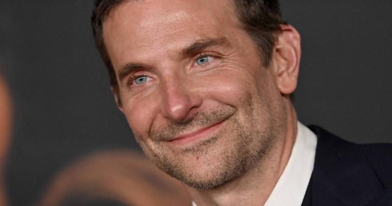 Bradley Cooper lánya édesanyja, Irina Shayk, aki bikiniben tündököl, valódi istennőként ragyog. A 39 éves modell lenyűgöző alakja irigylésre méltó, és minden szem rászegeződik, amikor megjelenik a strandon vagy egy nyári rendezvényen.