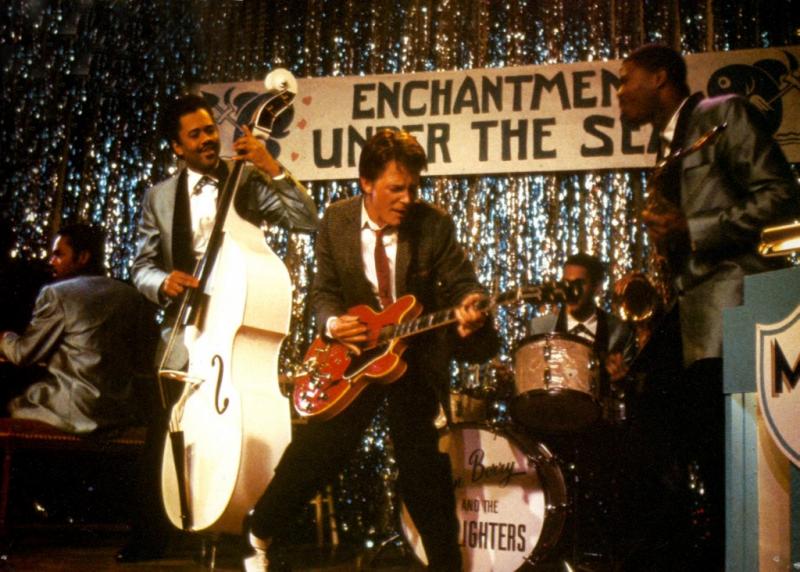 Hová lett Marty McFly ikonikus gitárja? Évtizedek óta nyomoznak a rejtély nyomában a Vissza a jövő film rajongói.