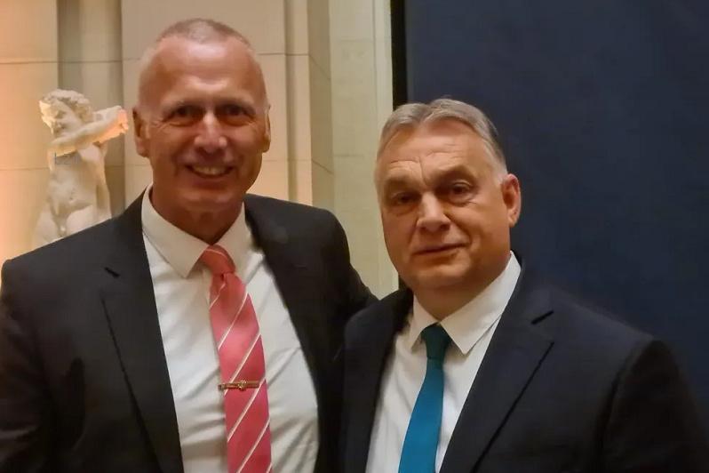 Fideszhez köthető propagandisták orosz titkosszolgálati kapcsolatai kerültek napvilágra egy nemzetbiztonsági vizsgálat során.