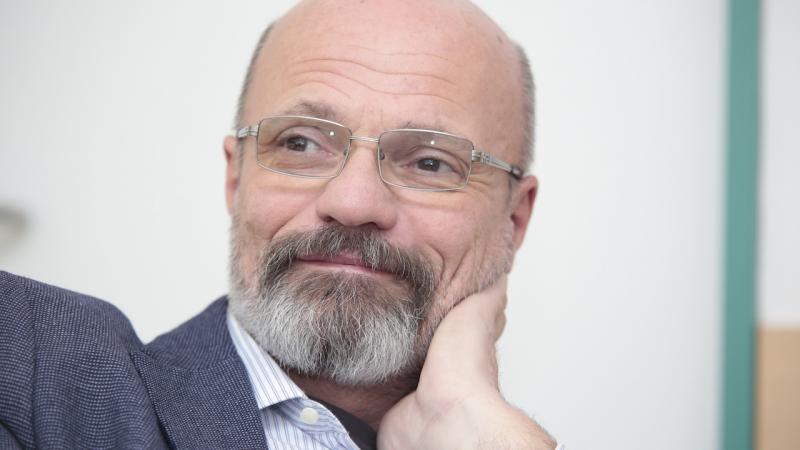 Ma ennél izgalmasabb pillanatot nem fogsz találni: Zacher Gábor elragadó táncba kezdett, és a legjobb az egészben, hogy mindezt titokban rögzítették!