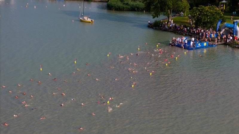 Matyóföld szívében, búvárként – Lélegzetelállító diadalt arattam a Balaton-átúszás során.