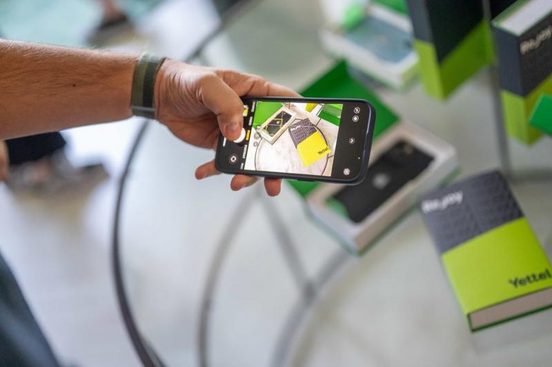 Kezdetét vette a Yettel és a Rejoy izgalmas együttműködése! A DigitalHungary marketingplatformján keresztül mostantól a digitális és a virtuális élmények egyesülnek. Fedezd fel, hogyan találkozik a két világ, és merülj el az élet online dimenziójában!